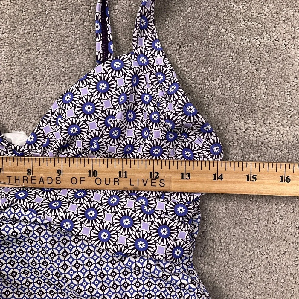 Lands End Tankini Top Womens‎ 2 Purple Blue Geometric Floral Twist Front